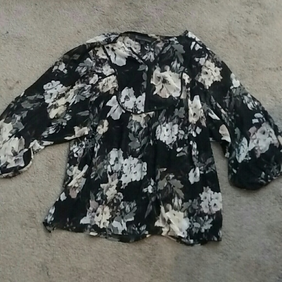 i Jeans by Buffalo Boho Black Floral Popover Top - Picture 1 of 4